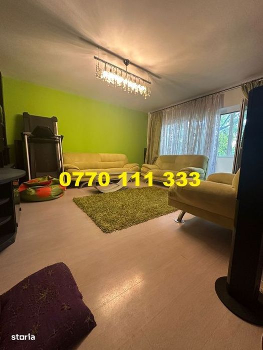 - Spatios! Ap. 3 camere decomandat, zona Garii, etaj 2.