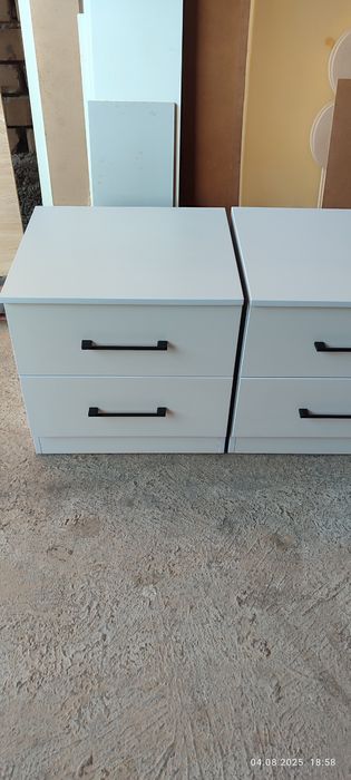 Prikrovatnaya tumbochka iz lmdf