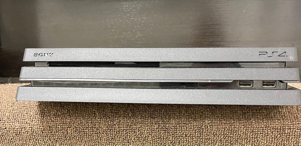 Playstation 4 pro 1 Tb top
