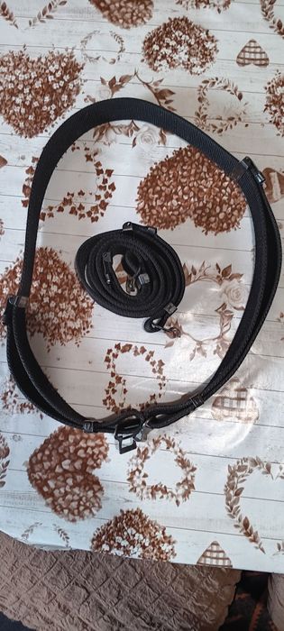 Продавам чисто нови черни колани воени 2бр