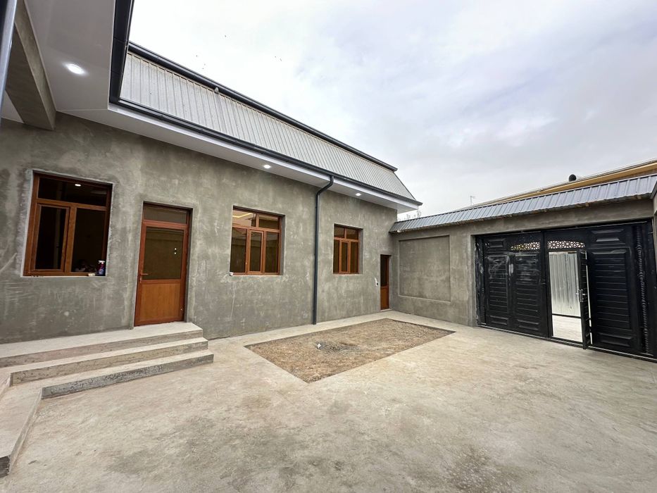 Назарбек харакат дом 2.2 сот 5 комн