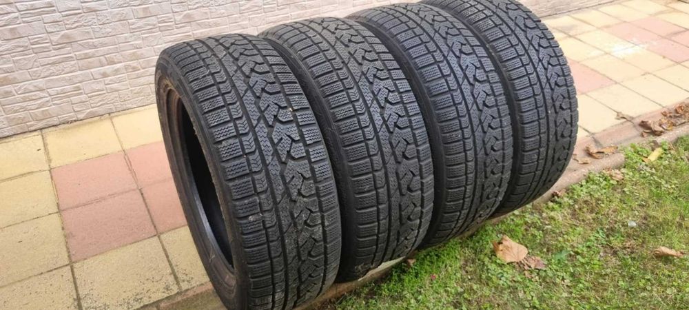 235 55 R18 KUMHO  4бр. Зимни гуми 7мм грайфер
