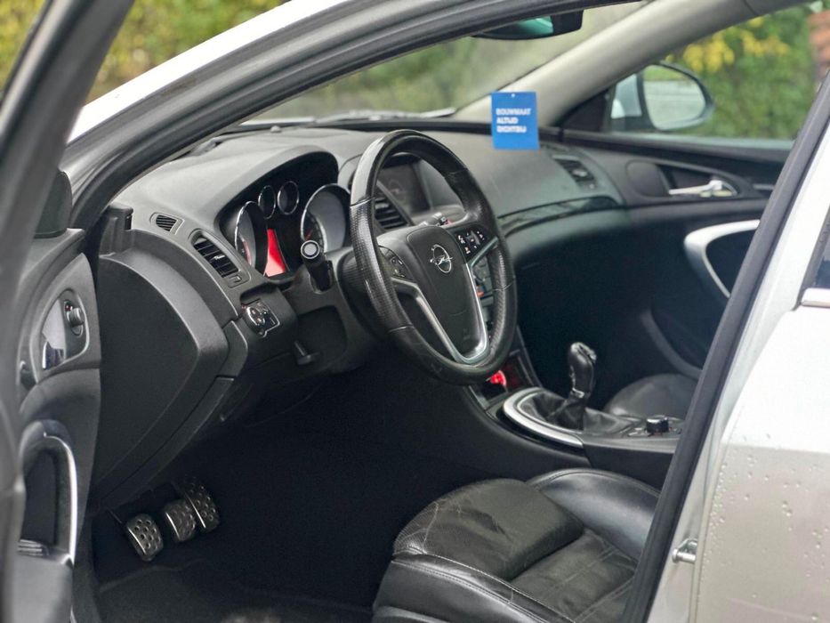 Opel insignia 2011 2.0 turbo 220 cp full