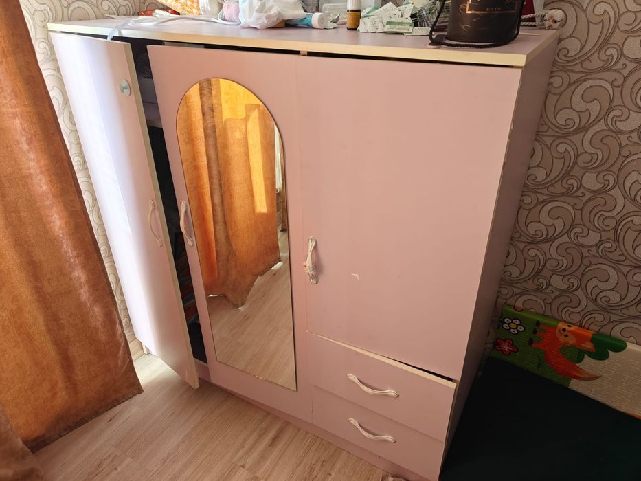 Продам комод в отличнлм состоянии