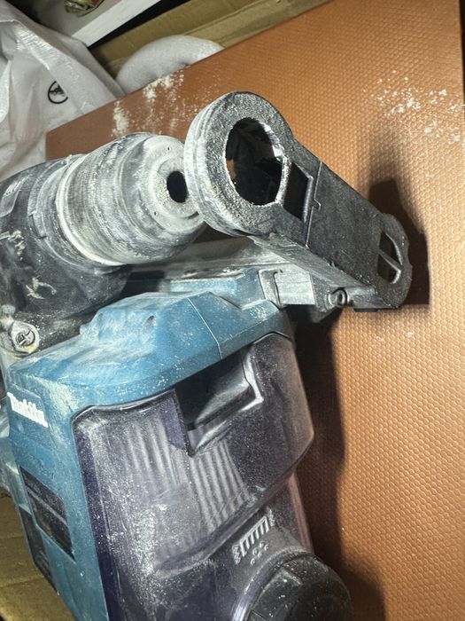 Rotopercutor Makita , cu aspirator