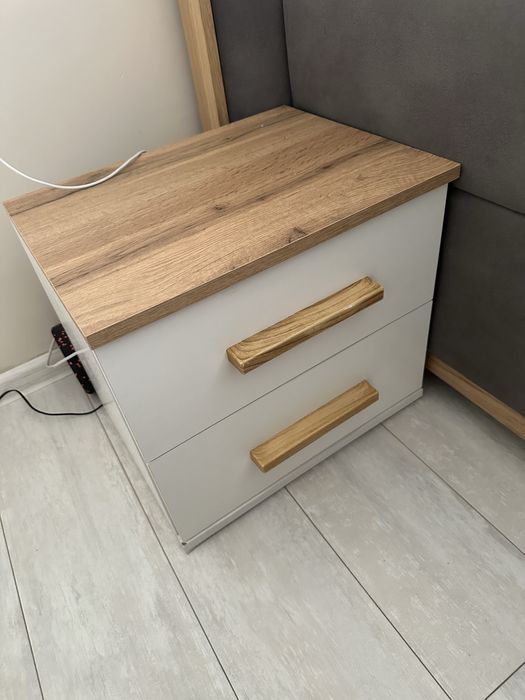 2 бр. нощно шкафче