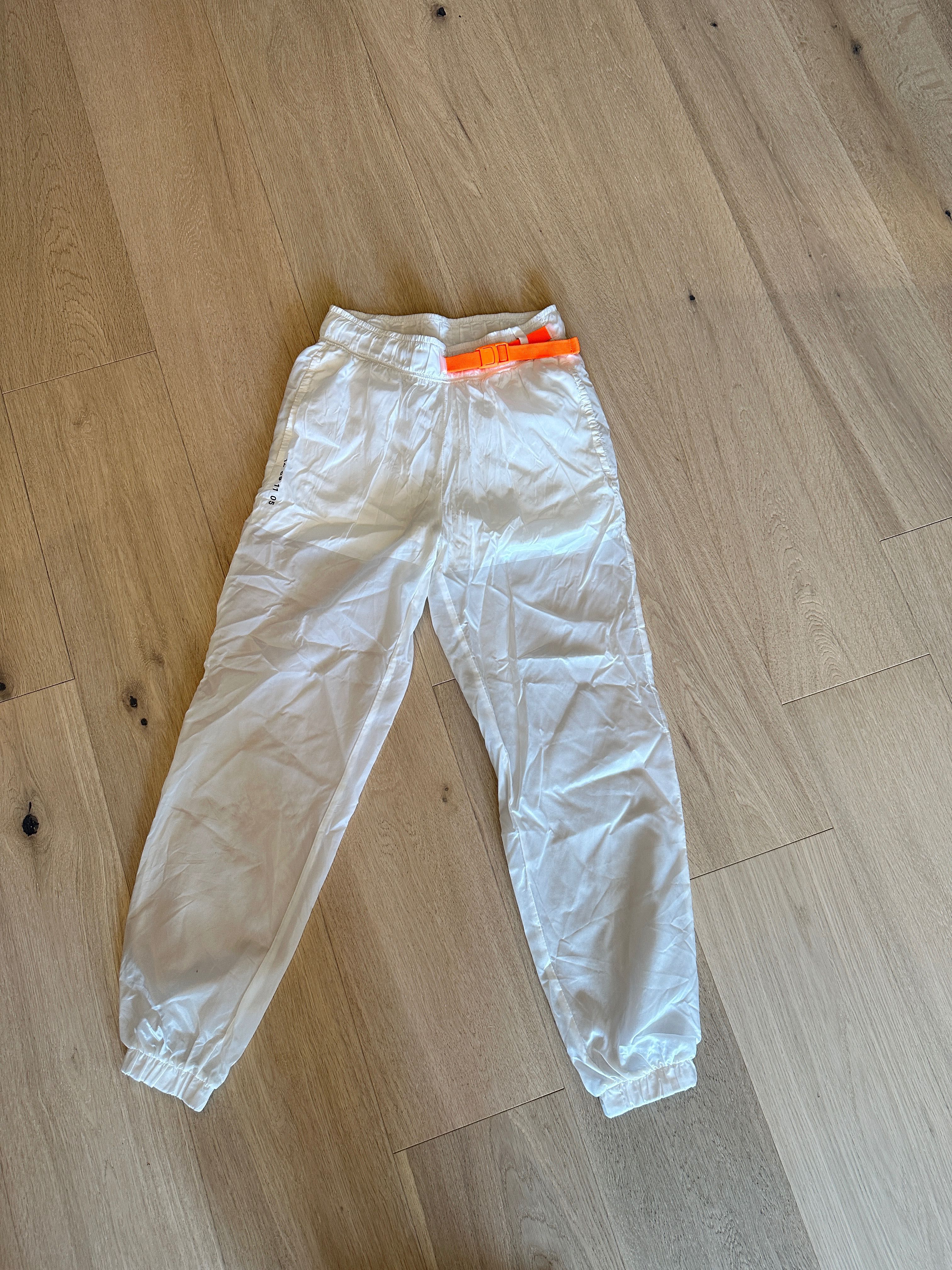 Pantaloni Nike mărime xs