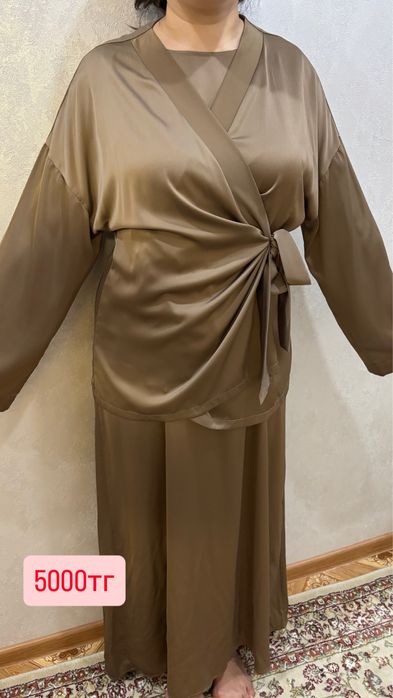 Платье-двойка, в отличном состоянии