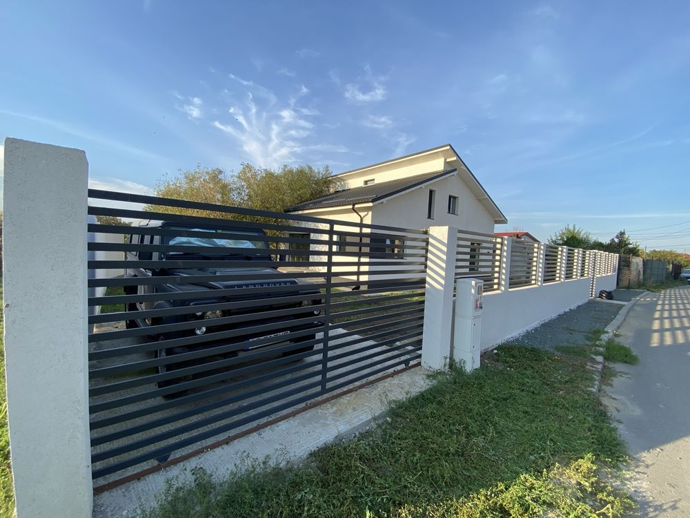 Proprietar: Casa de vânzare ,racordata la toate utilitatile !