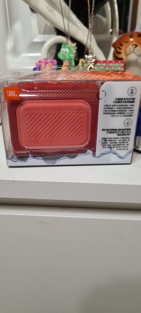 Продам колонку JBL GO3