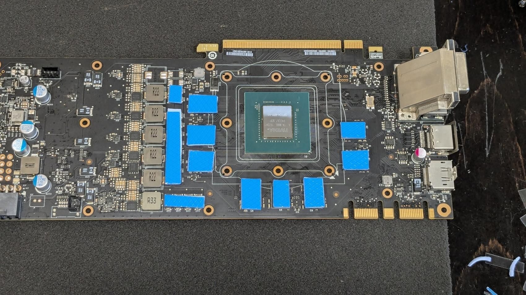 НОВ геймърски Ryzen 5 3600 16GB 512 SSD GTX 1080 8GB реновирана 2 год