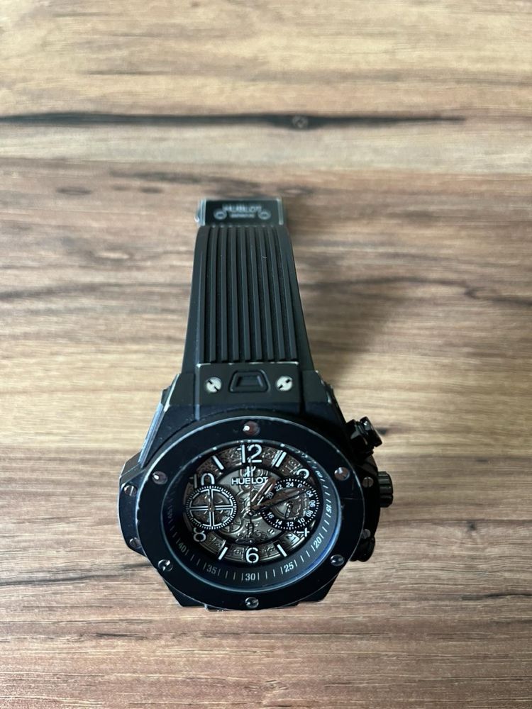 Часовник мъжки hublot