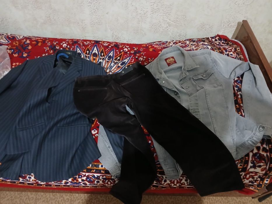 Брюки джинсовка костюм все за 10.000тг