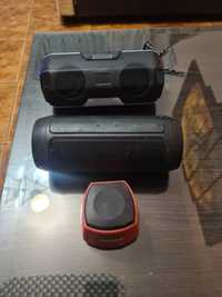 Boxe portabile folosite si un incarcator wireless