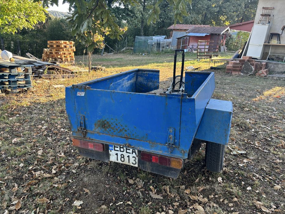 Ремарке със стойка за мотор