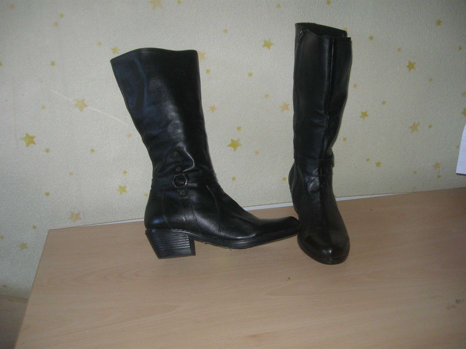 Шити и лепени кожени нови ботуши