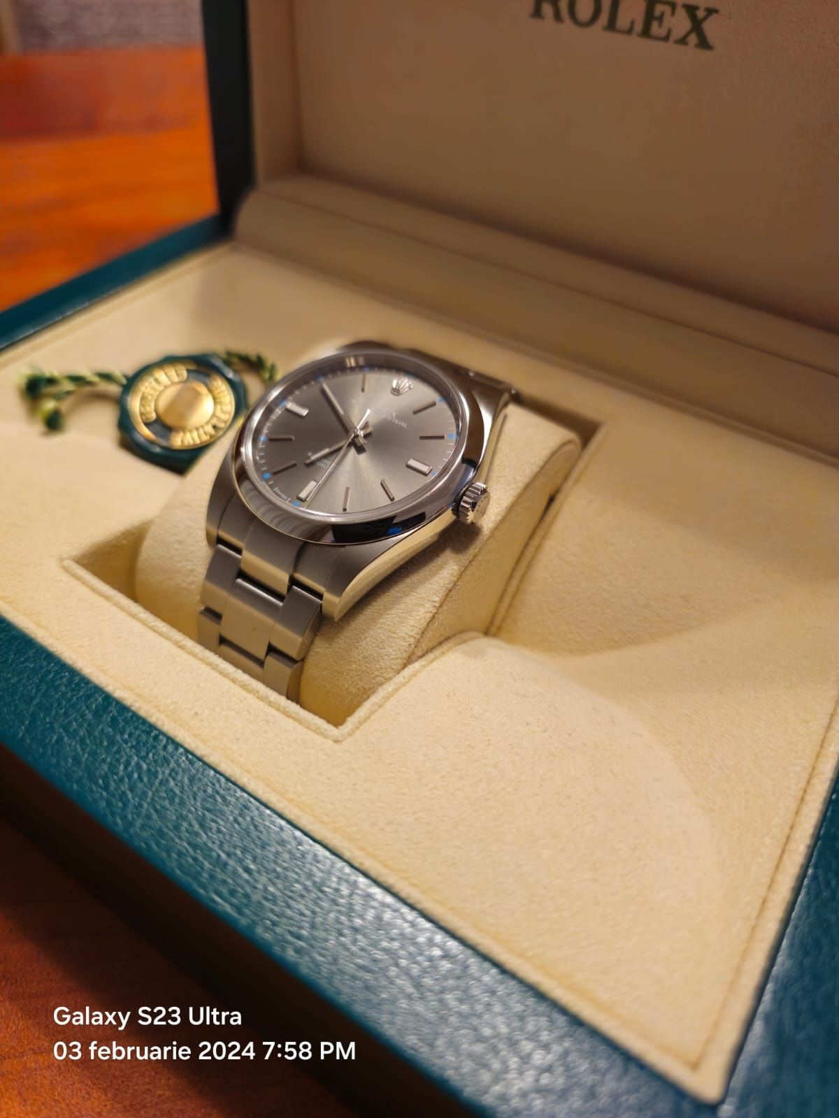 Rolex Oyster Perpetual 39 - Full set