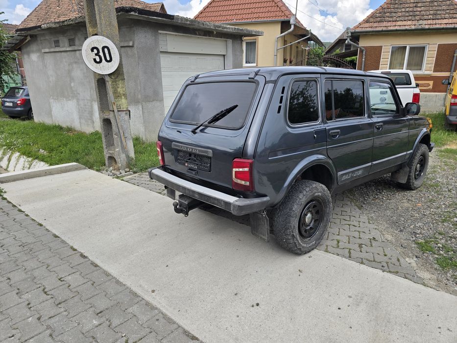 Lada Niva 1.7 2015