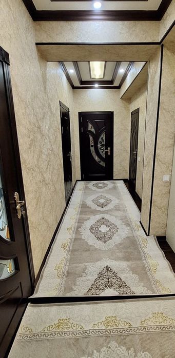 2 xonali kvartira sotiladi