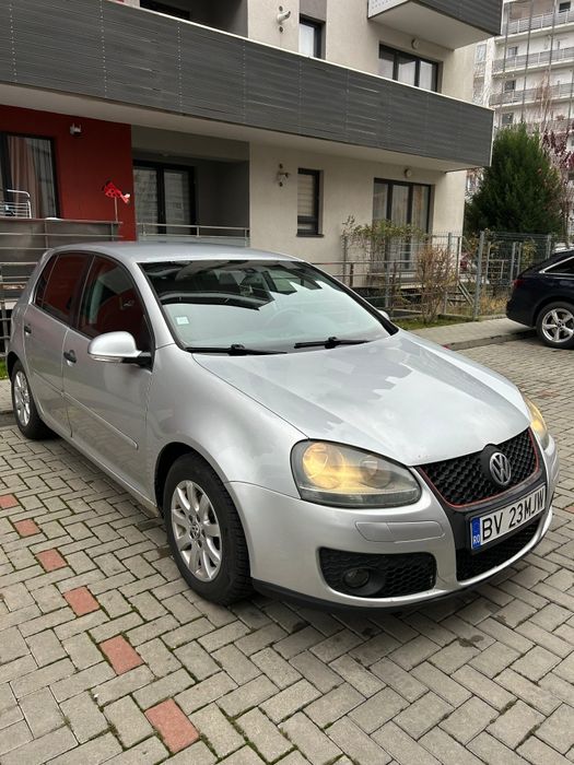 Vând Volkswagen Golf 5, 2.0 TDI 2300 € NEGOCIABIL