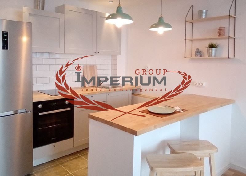 Дава се под наем Двустаен апартамент в Варна, м-т Траката - 60 кв.м за 484.5 € - Снимка #1
