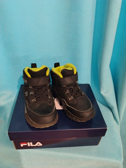 Детски боти 26 номер