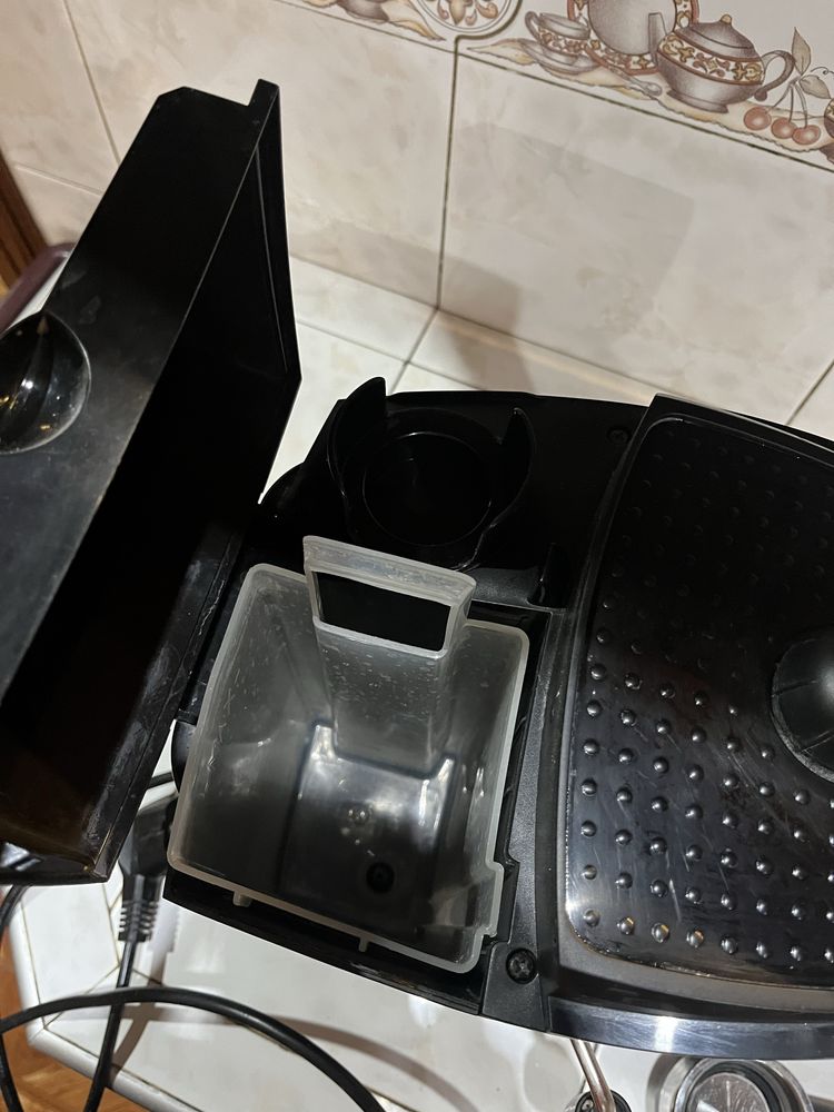 Ръчна кафемашина Delonghi