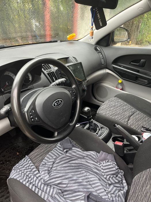 Kia ceed 2007 107 cp