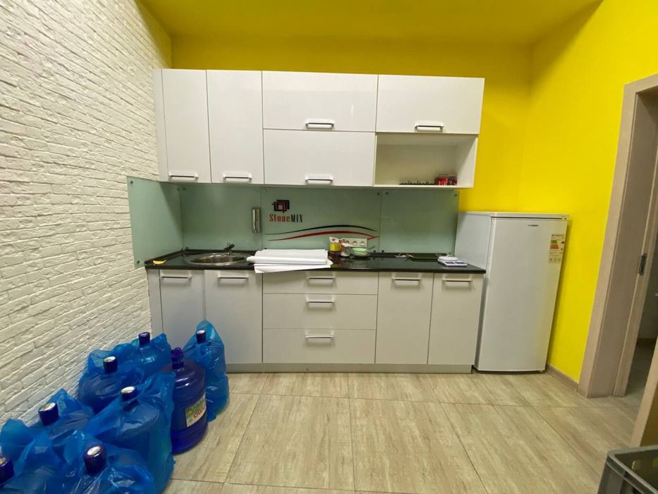 Аренда под Офис Ориентир Паркентский 234м2 2200$ торг