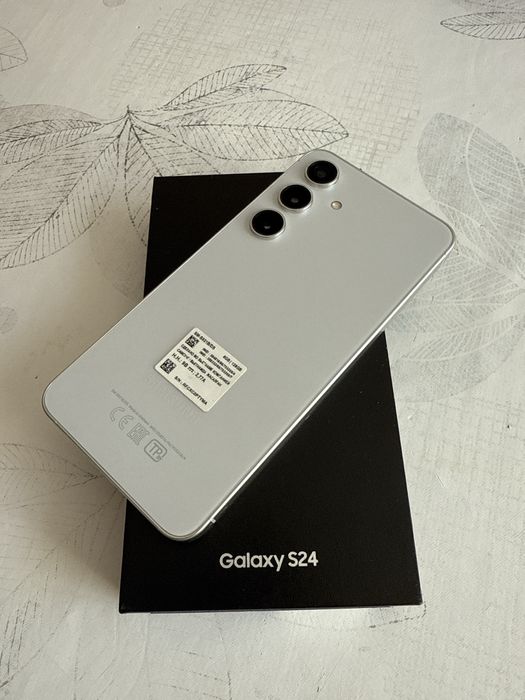 Продам Samsung S24