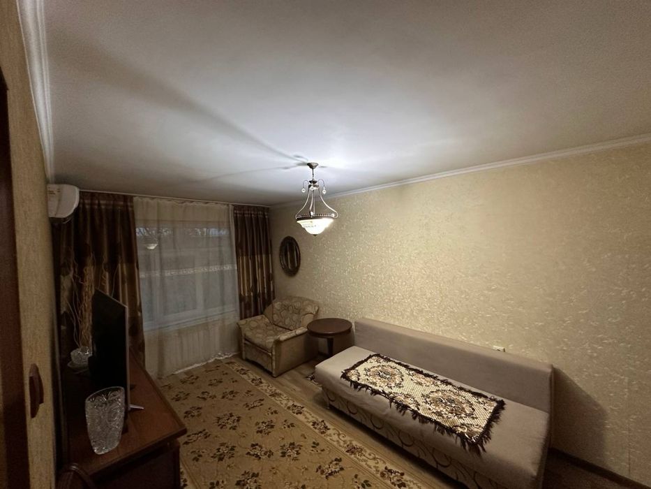 Аренда чиланзар торновый центр  1/4/4 с ремонтом