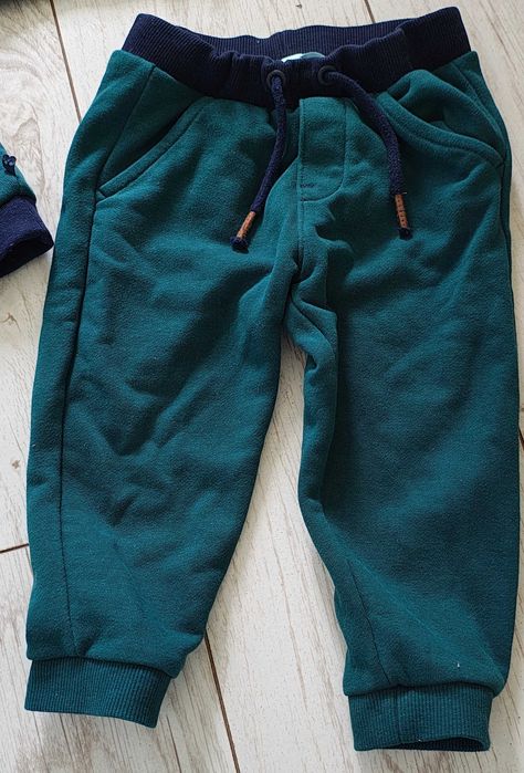 Seturi baietel bebe nr80 (pantaloni, bluza,body cu maneca scurta)