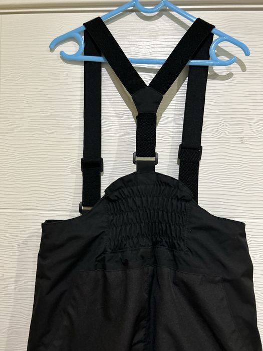 H&M нов ски гащеризон 134-140см.