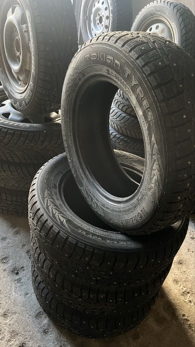 Продам зимние резины с дисками р 14 и р 13