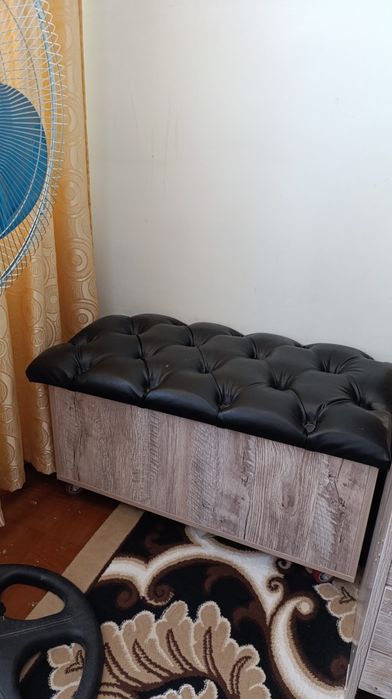 Срочно продам 3в1. Пуфик, Тумбочка, Журнальный Столик