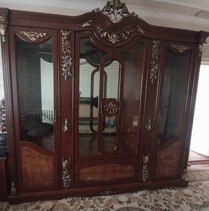 Мебел сотилади холати яхши зур бакувват