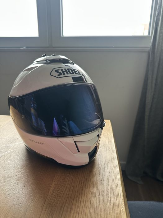 Туристическа каска Shoei