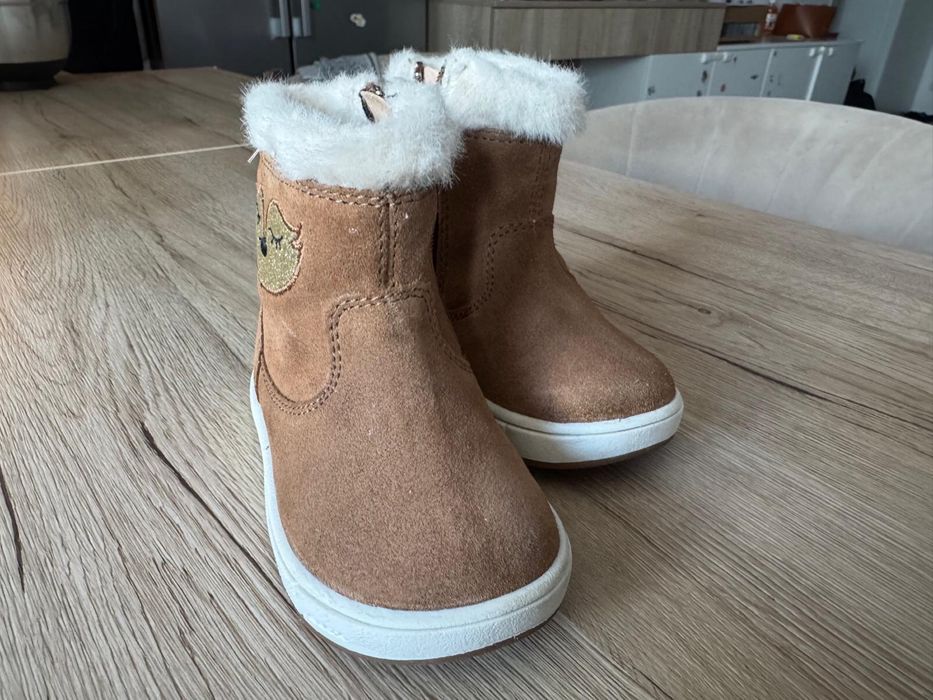 Ghete Geox fete nr 20 noi