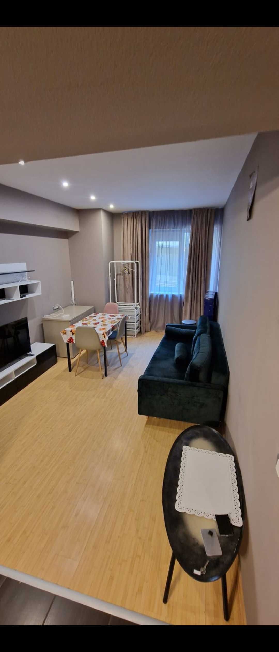 Închiriez apartament Rin residance