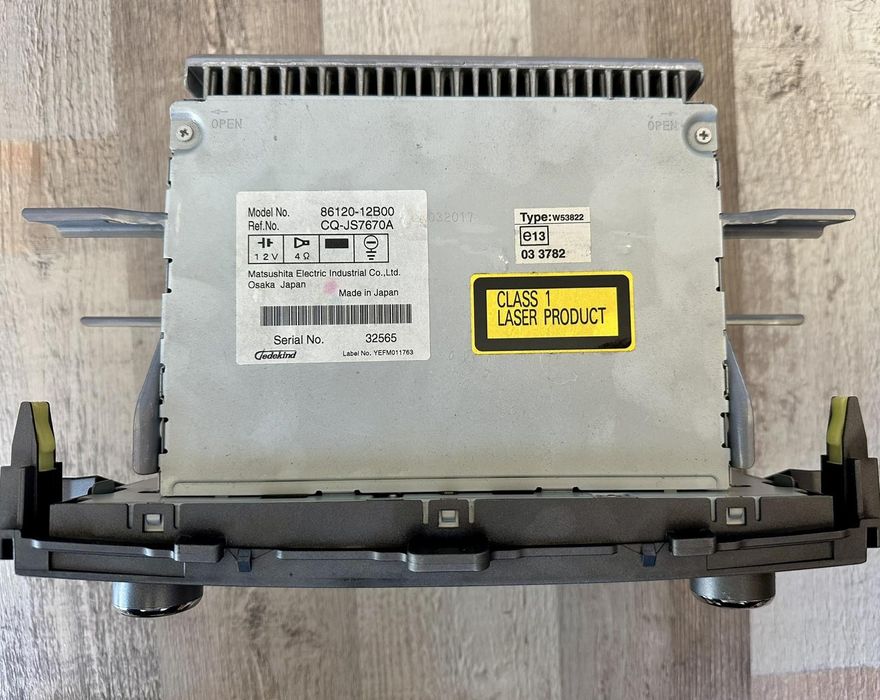 Toyota Оригинално радио Тойота Корола