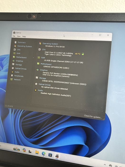 Lenovo E15• 15,6• i5-11 Th gen• 16gb ram• SSD 256• bateria 5 ore