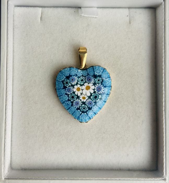 Pandantiv-inima Millefiori din argint aurit cu sticla de Murano