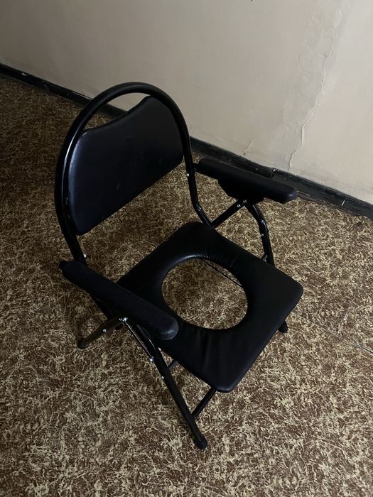 туалетный стул-кресло