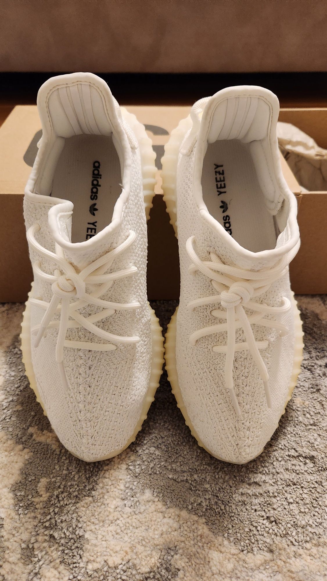 Yeezy 350 cream white, marime 42