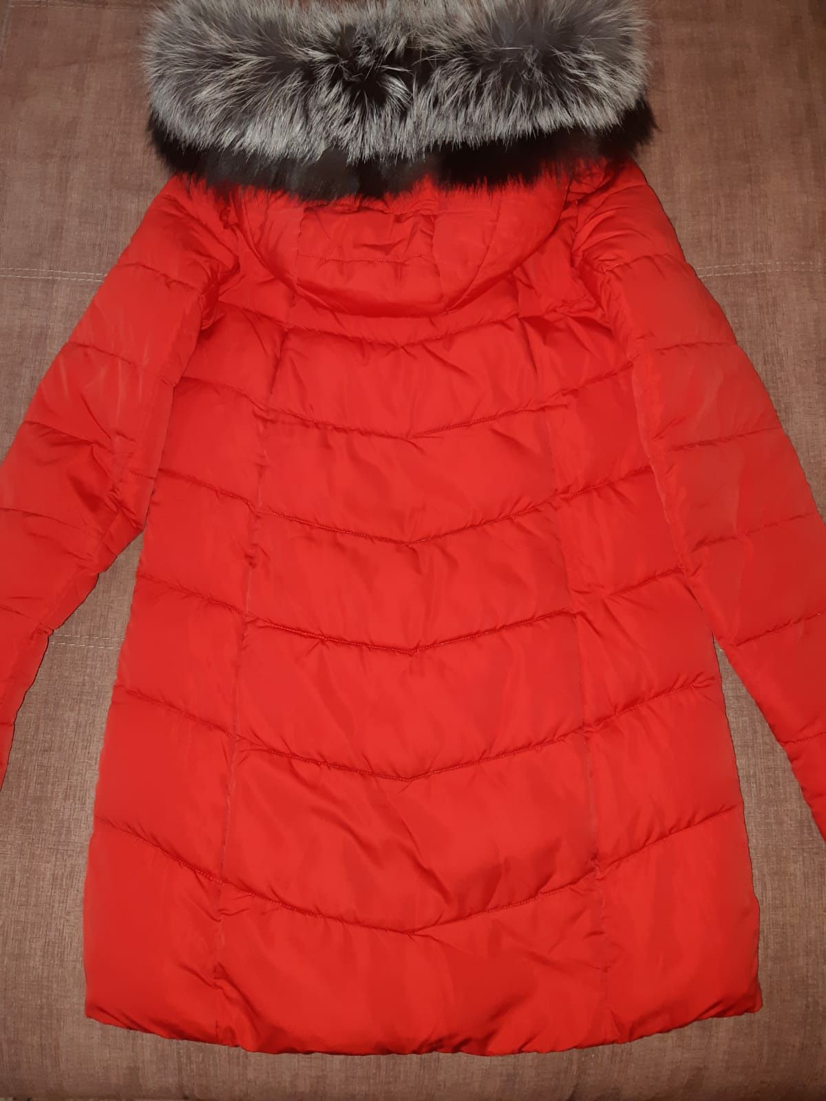 Зимняя куртка на девочку 10-12 лет до колен