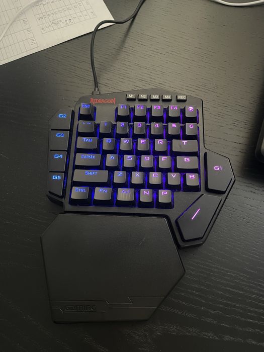 Tastatura One Hand Redragon DITI 585 Pro RGB