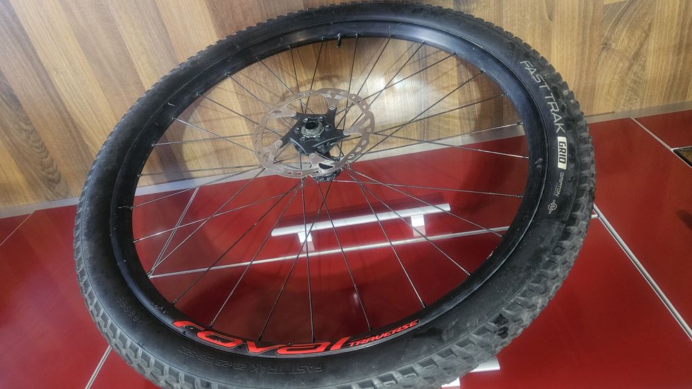 Vând roti roval traverse 29 specialized