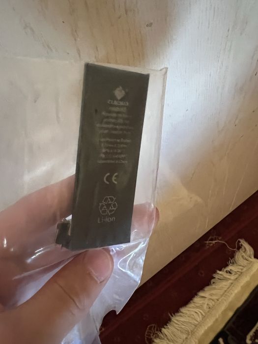iPhone 4 ga yengi batareka