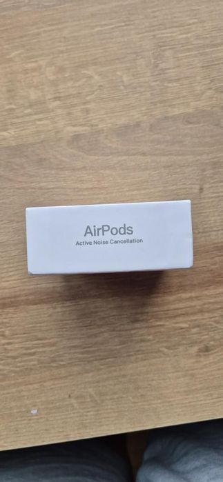 ОРИГИНАЛНИ Apple Airpods 4