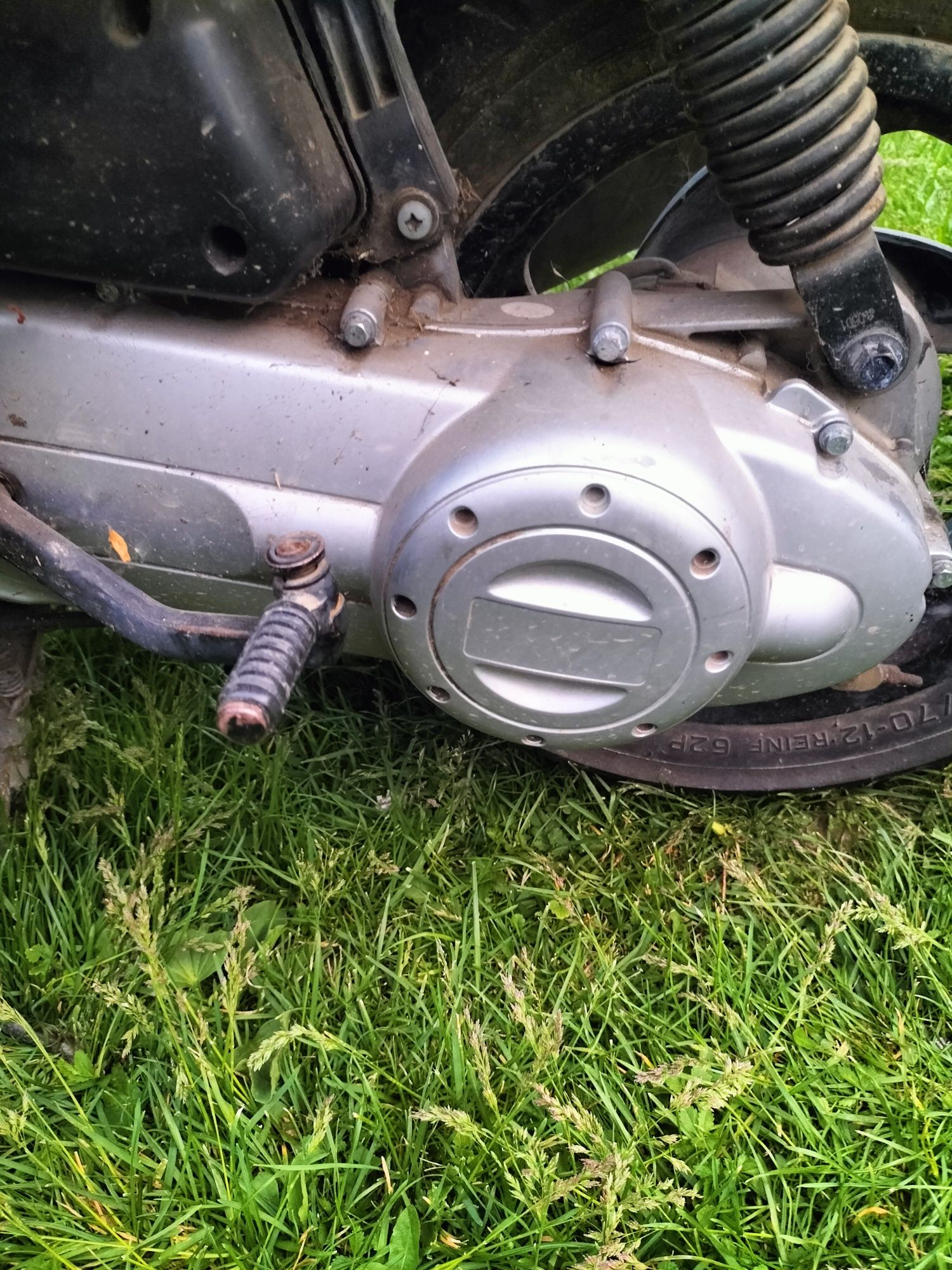 Vând scuter Piaggio Derbi defect